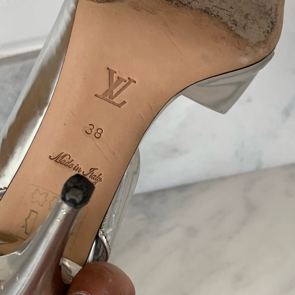 Louis Vuitton silver Mirroire Sandals size 38 - Picture 6 of 8